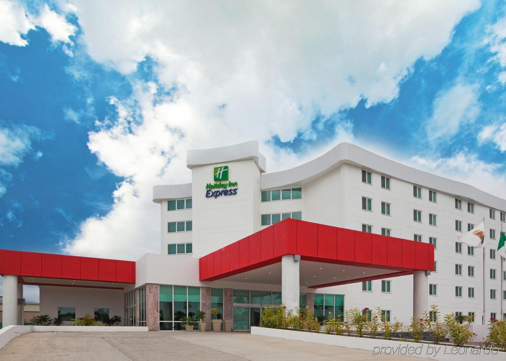 Holiday Inn Express Tapachula By Ihg Exterior foto